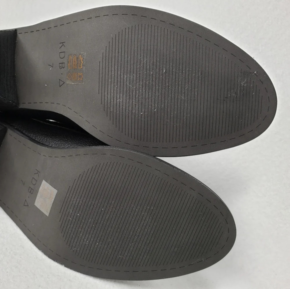 Kelsi Dagger Brooklyn Black Pebble Leather Booties Faux Fur Sz 7 Fall Winter - Picture 9 of 9